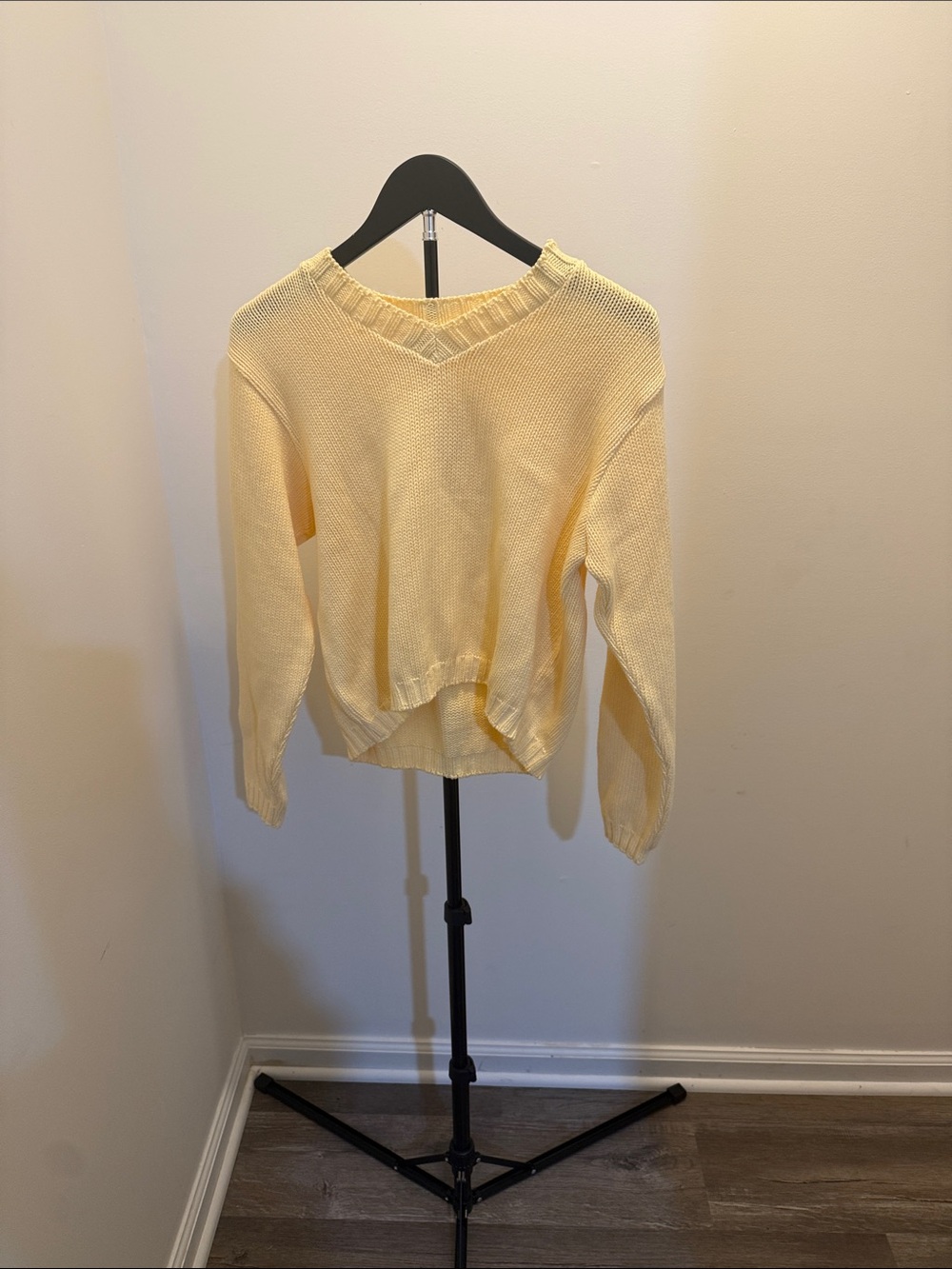 Light Yellow V-Neck Pullover Sweater